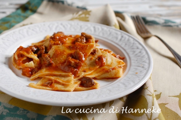 La cucina di Hanneke e le Foiade al rag&ugrave;
